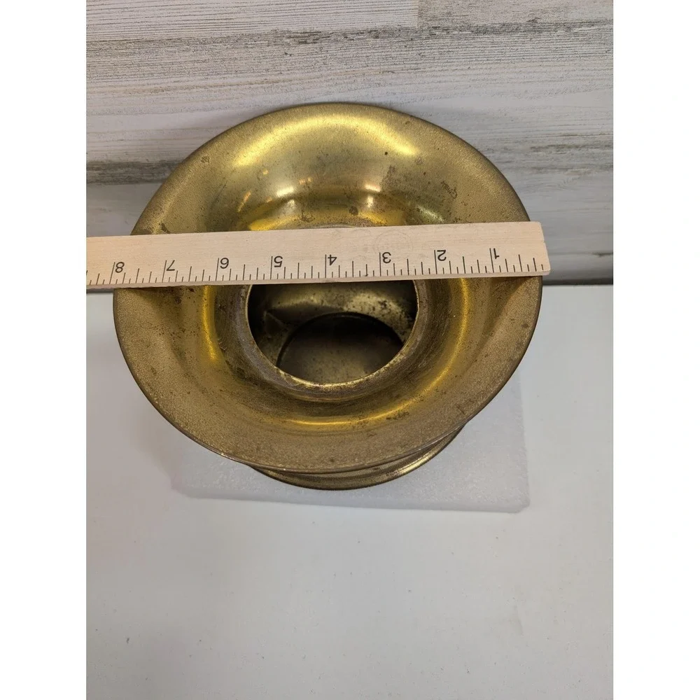 Vintage Brass Spittoon Cuspidor Made In England Round Bowl Pot‎ Decor Display